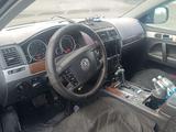 Volkswagen Touareg 2007 годаүшін2 900 000 тг. в Астана – фото 5
