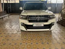 Toyota Land Cruiser, 2016