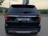 Ford Explorer 2016 годаүшін16 500 000 тг. в Усть-Каменогорск – фото 2