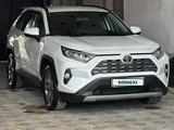 Toyota RAV4 2020 года за 17 000 000 тг. в Туркестан