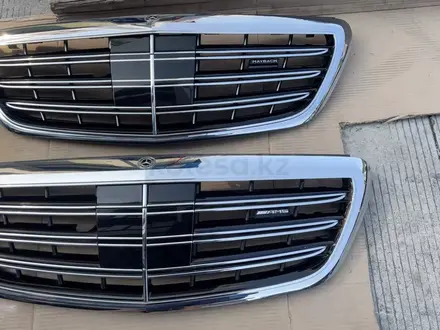 Оригинальная решетка радиатора W222 AMG S63 S65 Maybach за 250 000 тг. в Алматы – фото 3