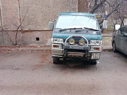 Mitsubishi Delica 1994 года за 2 000 000 тг. в Алматы