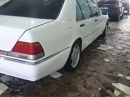 Mercedes-Benz S 320 1997 года за 4 200 000 тг. в Астана – фото 5