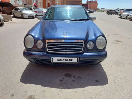 Mercedes-Benz E 200 1998 года за 2 400 000 тг. в Астана – фото 4