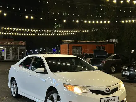 Toyota Camry 2013 года за 8 200 000 тг. в Алматы – фото 2