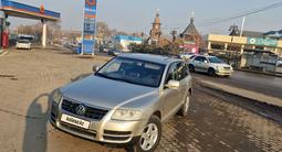 Volkswagen Touareg 2004 годаfor4 500 000 тг. в Алматы