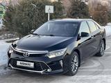 Toyota Camry 2017 годаfor13 500 000 тг. в Шымкент – фото 3