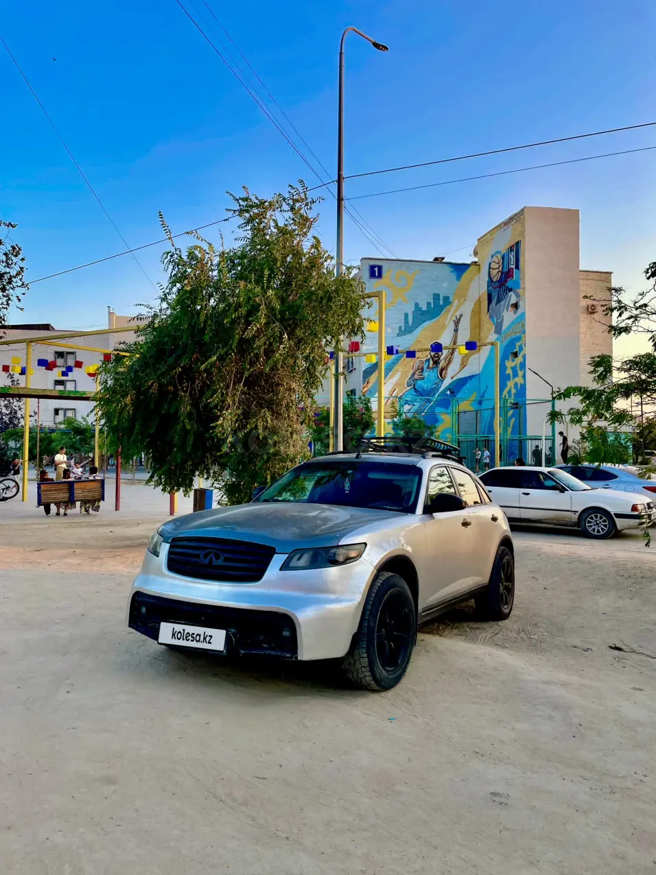 Infiniti FX35, 2004