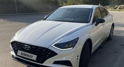 Hyundai Sonata 2022 годаfor12 500 000 тг. в Алматы