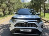 Toyota RAV4 2021 года за 20 000 000 тг. в Астана – фото 2