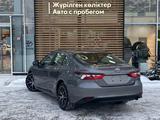 Toyota Camry 2022 годаүшін15 750 000 тг. в Уральск – фото 4