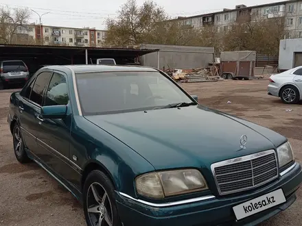 Mercedes-Benz C 180 1996 года за 1 850 000 тг. в Балхаш – фото 2