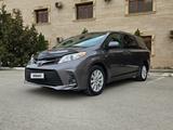 Toyota Sienna 2017 года за 14 000 000 тг. в Актау