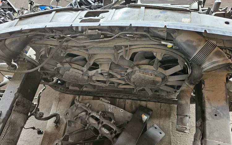 Вентилятор охлаждения кондиционера на Audi A8 D4 за 155 000 тг. в Шымкент