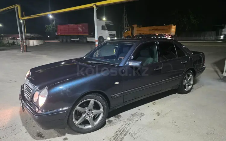 Mercedes-Benz E 280 1996 года за 2 500 000 тг. в Алматы