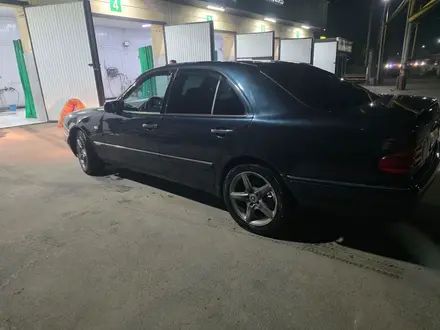 Mercedes-Benz E 280 1996 года за 2 500 000 тг. в Алматы – фото 3