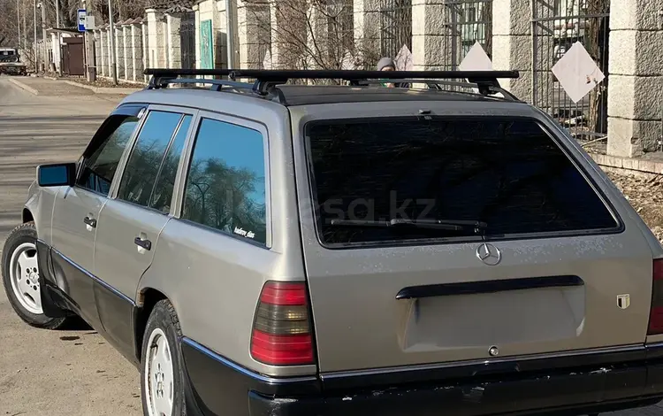 Mercedes-Benz E 230 1990 годаүшін850 000 тг. в Алматы