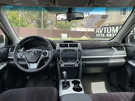 Toyota Camry 2014 года за 8 100 000 тг. в Актобе – фото 11