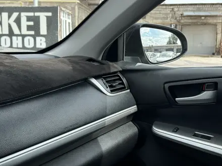 Toyota Camry 2014 года за 8 100 000 тг. в Актобе – фото 20