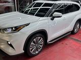 Toyota Highlander 2023 года за 31 000 000 тг. в Алматы