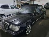 Mercedes-Benz E 280 1995 годаүшін2 200 000 тг. в Алматы