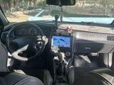 Toyota Carina E 1996 года за 1 850 000 тг. в Семей – фото 2