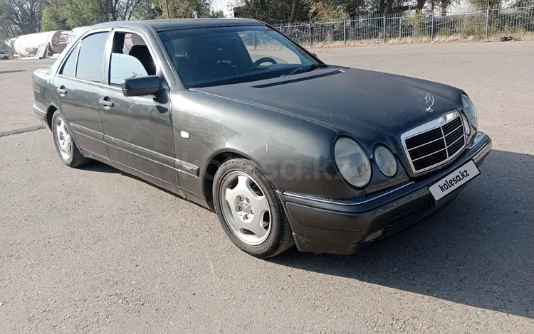 Mercedes-Benz E 230 1996 года за 1 500 000 тг. в Алматы