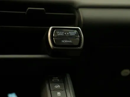 Toyota RAV4 Prestige 2026 года за 20 190 000 тг. в Уральск – фото 12