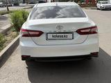 Toyota Camry 2018 годаүшін13 900 000 тг. в Астана – фото 3