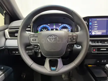 Toyota Camry Prestige eCVT 2025 года за 21 300 000 тг. в Алматы – фото 13
