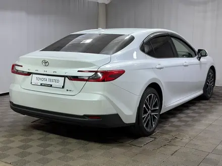 Toyota Camry Prestige eCVT 2025 года за 21 300 000 тг. в Алматы – фото 18