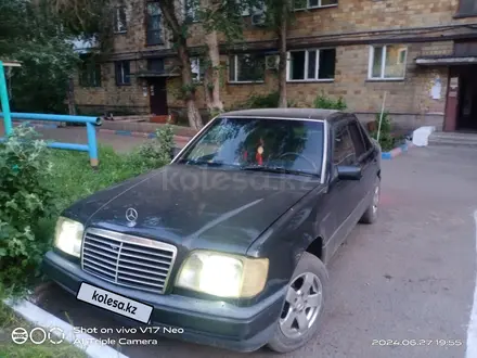 Mercedes-Benz E 220 1992 года за 1 550 000 тг. в Караганда – фото 10