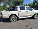 Toyota Hilux 2006 года за 4 000 000 тг. в Караганда – фото 2