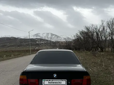 BMW 520 1992 года за 1 200 000 тг. в Тараз – фото 2