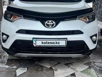 Toyota RAV4 2018 годаүшін13 500 000 тг. в Алматы