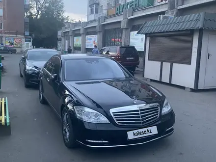 Mercedes-Benz S 350 2010 года за 13 000 000 тг. в Семей