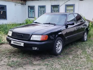Audi 100