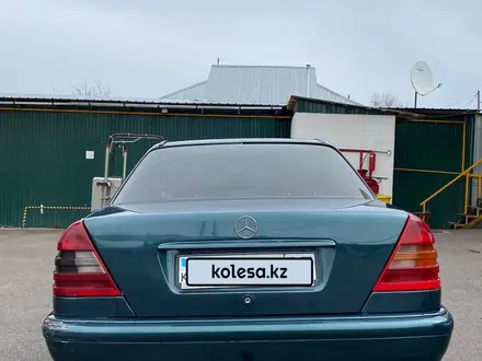Mercedes-Benz C 180 1995 года за 1 200 000 тг. в Кокшетау