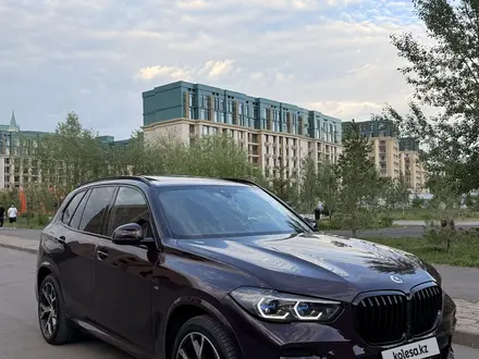BMW X5 2023 года за 47 000 000 тг. в Астана