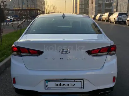 Hyundai Sonata 2017 года за 8 600 000 тг. в Алматы – фото 9