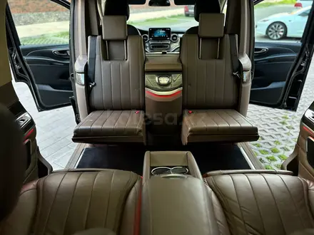 Mercedes-Benz V 250 2020 года за 50 000 000 тг. в Алматы – фото 21