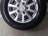 Шины с дисками Lexus LX за 180 000 тг. в Есик