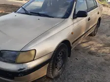 Toyota Carina E, 1992