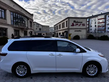 Toyota Sienna 2016 года за 12 000 000 тг. в Актау – фото 4