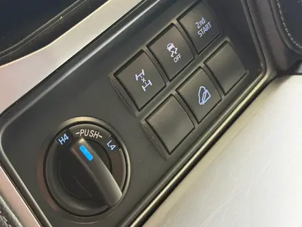 Toyota Land Cruiser Prado 2020 года за 28 000 000 тг. в Алматы – фото 20