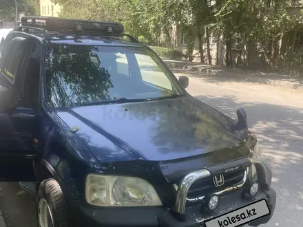 Honda CR-V 1997 года за 2 650 000 тг. в Алматы – фото 2