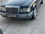 Mercedes-Benz E 230 1993 года за 950 000 тг. в Сарыагаш – фото 2