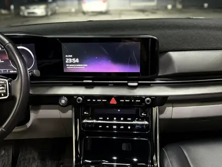 Kia Carnival 2022 года за 23 000 000 тг. в Алматы – фото 12
