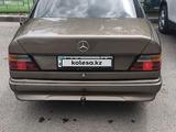 Mercedes-Benz E 200 1987 года за 1 100 000 тг. в Конаев (Капшагай) – фото 2