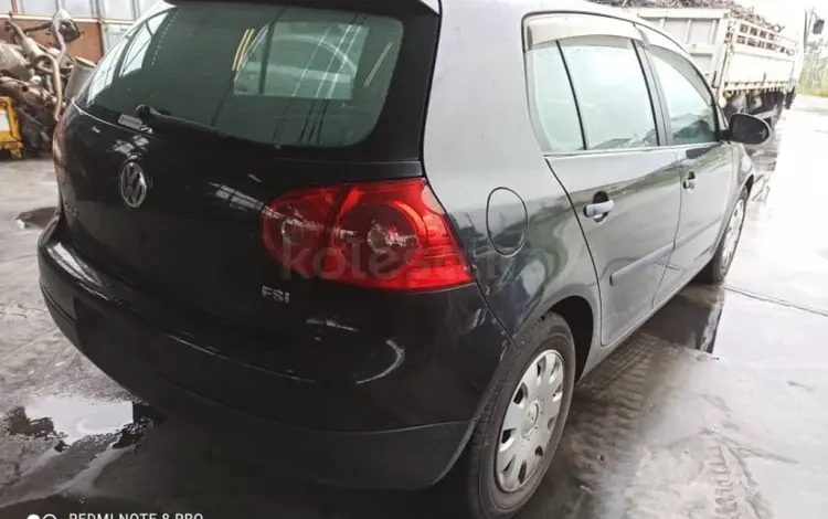 Крышка дверь багажник оригинал черный свет Volkswagen golf за 50 000 тг. в Астана